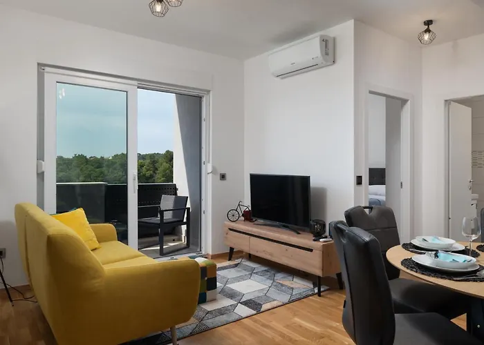 Zara Sunset Apartment
